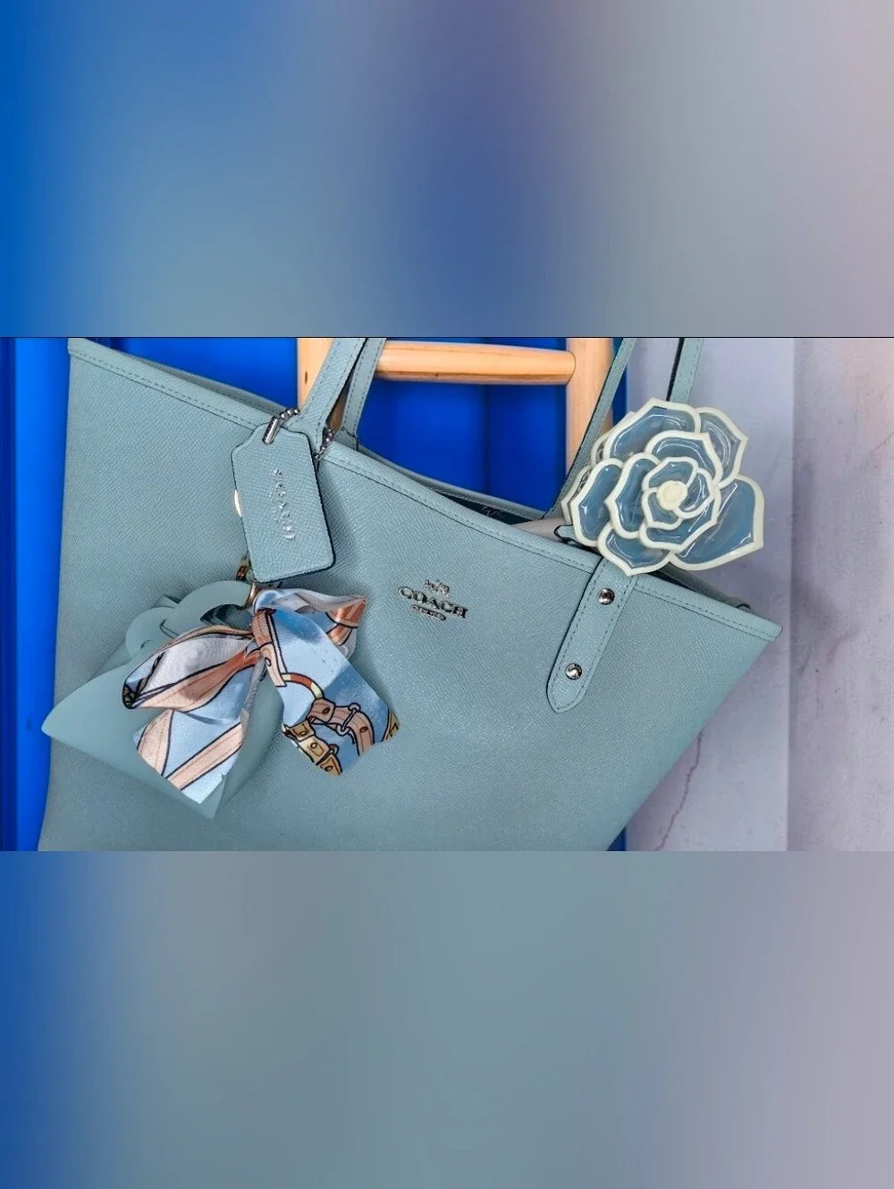 Coach Reversible City Tote Style Number F12176 - Picture 2 of 15